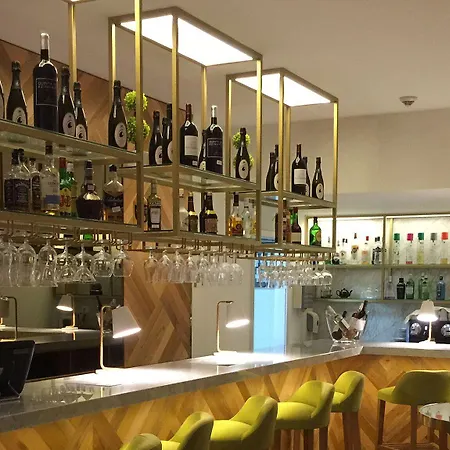 Furadouro Boutique & מלון 4*