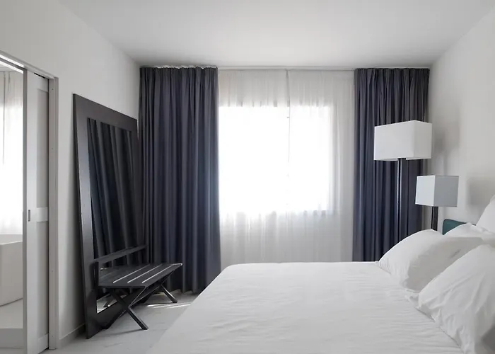 Отель Furadouro Boutique & 4*